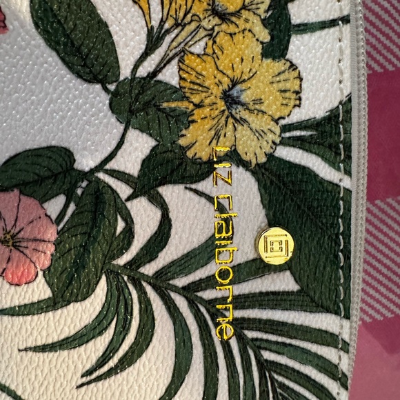 Liz Claiborne White and Green Shoulder Bag with Tropical Print - Picture 2 of 2